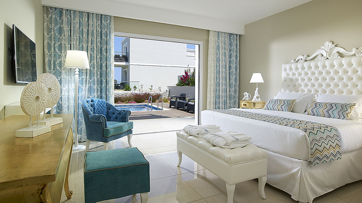 Double Deluxe Private Pool